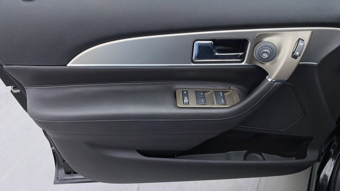 LINCOLN MKX-Driver Side Door Panels Controls
