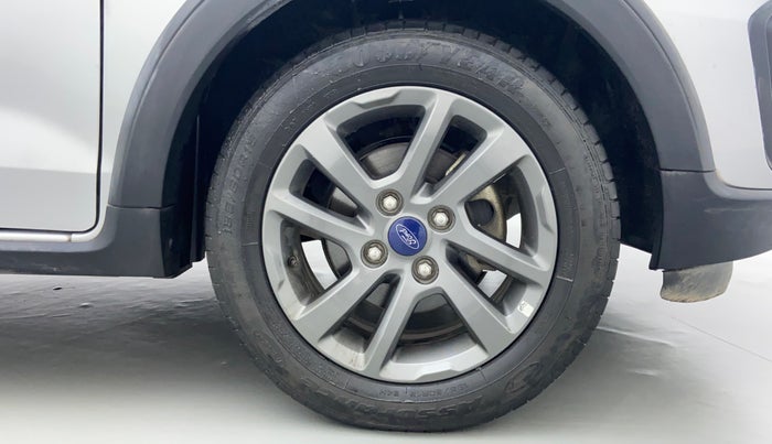 2018 Ford FREESTYLE TITANIUM PLUS 1.2 PETROL, Petrol, Manual, 46,344 km, Right Front Wheel