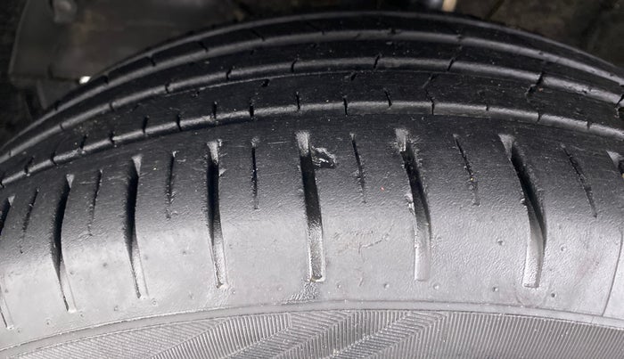 2018 Maruti Baleno ZETA 1.2 K12, Petrol, Manual, 42,713 km, Left Front Tyre Tread