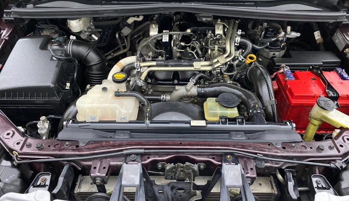 2016 Toyota Innova Crysta 2.4 VX 8 STR, Diesel, Manual, 84,235 km, Open Bonet