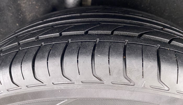2016 Ford Ecosport 1.5TITANIUM TDCI, Diesel, Manual, 97,001 km, Right Rear Tyre Tread