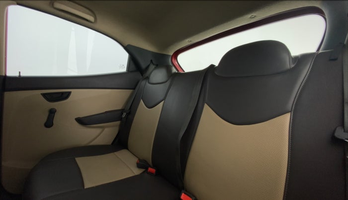 2015 Hyundai Eon MAGNA PLUS, Petrol, Manual, 78,196 km, Right Side Rear Door Cabin