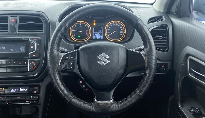2016 Maruti Vitara Brezza ZDI, Diesel, Manual, 50,729 km, Steering Wheel Close Up