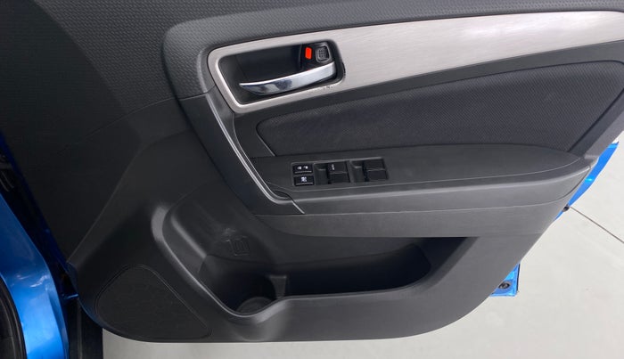2016 Maruti Vitara Brezza ZDI, Diesel, Manual, 50,729 km, Driver Side Door Panels Control
