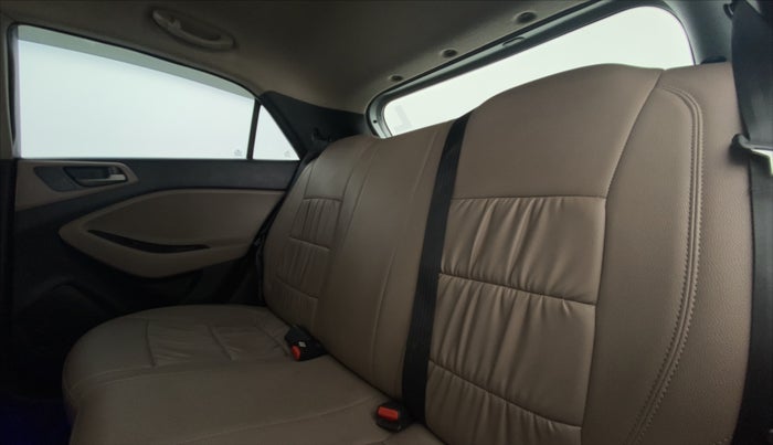 2018 Hyundai Elite i20 Magna Executive 1.2, Petrol, Manual, 95,422 km, Right Side Rear Door Cabin
