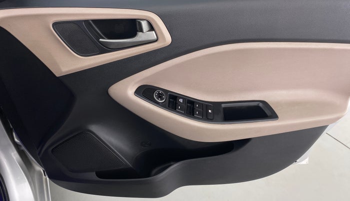 2018 Hyundai Elite i20 Magna Executive 1.2, Petrol, Manual, 95,422 km, Driver Side Door Panels Control