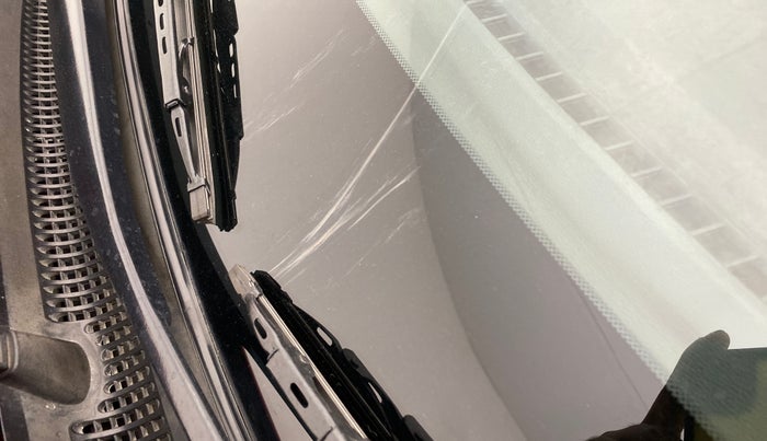 2017 Hyundai Elite i20 SPORTZ 1.2, Petrol, Manual, 51,521 km, Front windshield - Minor spot on windshield