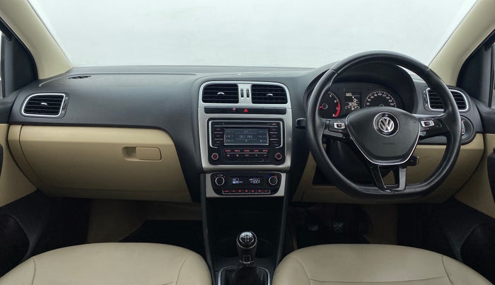 2015 Volkswagen Polo HIGHLINE1.2L PETROL, Petrol, Manual, 56,871 km, Dashboard