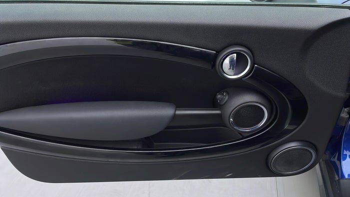 MINI COOPER-Driver Side Door Panels Controls