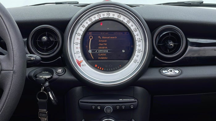 MINI COOPER-Infotainment System