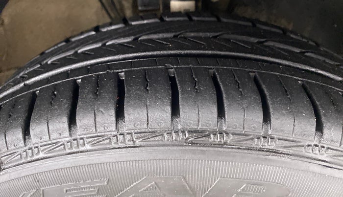 2019 Skoda Rapid 1.6 MPI MT ACTIVE, Petrol, Manual, 8,543 km, Right Front Tyre Tread