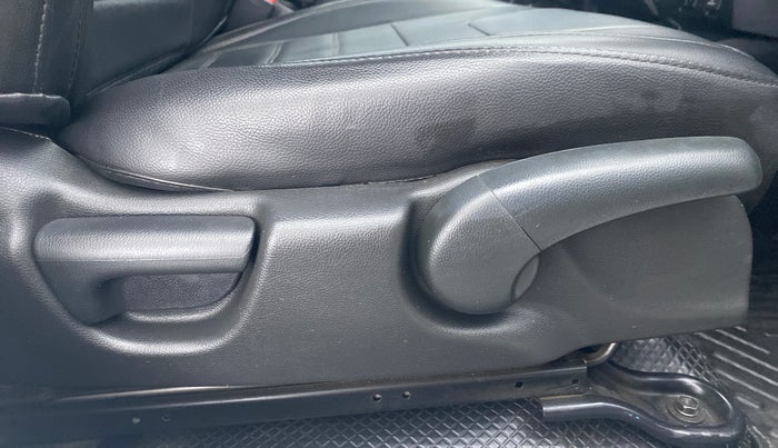 2019 Honda WR-V 1.5 i-DTEC VX MT, Diesel, Manual, 36,740 km, Driver Side Adjustment Panel