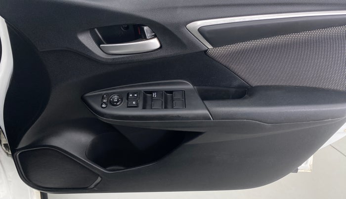2019 Honda WR-V 1.5 i-DTEC VX MT, Diesel, Manual, 36,740 km, Driver Side Door Panels Control