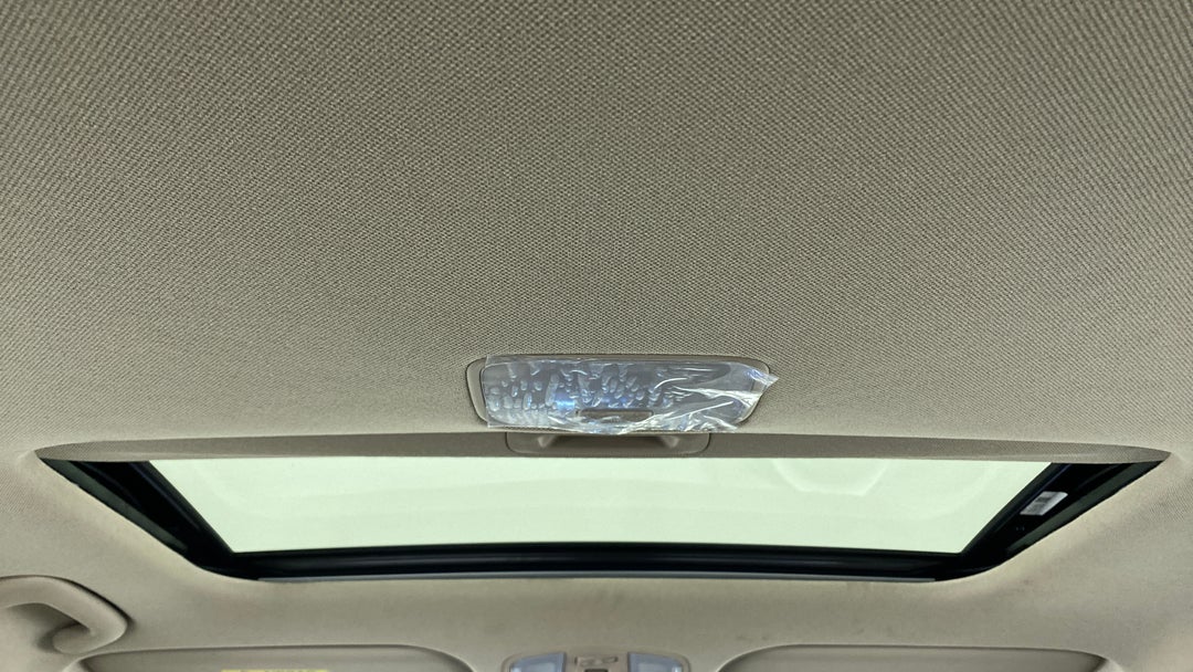 Moonroof/ Sunroof