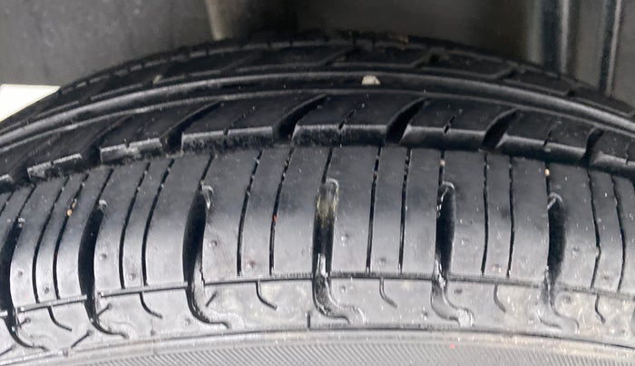 2018 Datsun Redi Go T (O), Petrol, Manual, 23,959 km, Right Rear Tyre Tread