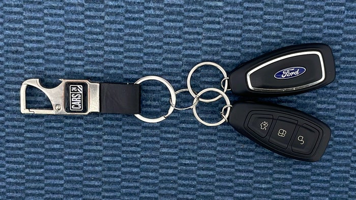 FORD FOCUS-Key Close-up