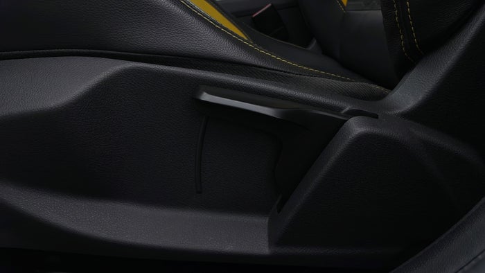 FORD FOCUS-Driver Side Adjustment Panel