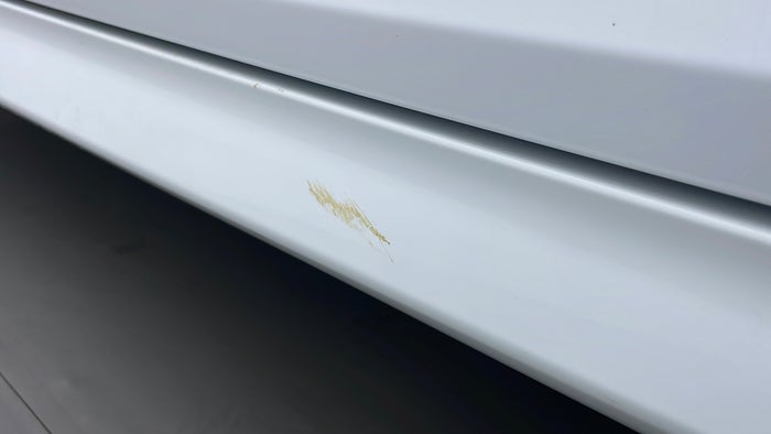 FORD FOCUS-Running Board LHS Scratch