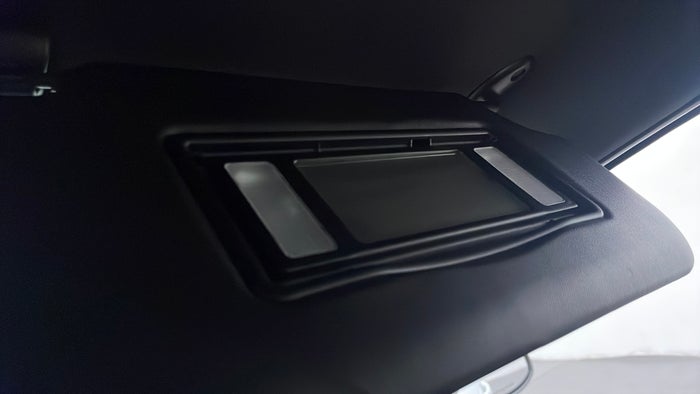 FORD FOCUS-Ceiling Vanity mirror missing/broken