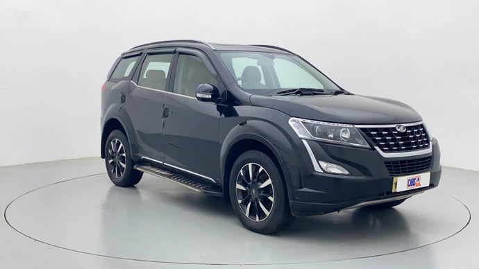 2018 MAHINDRA XUV500 W11 (O)