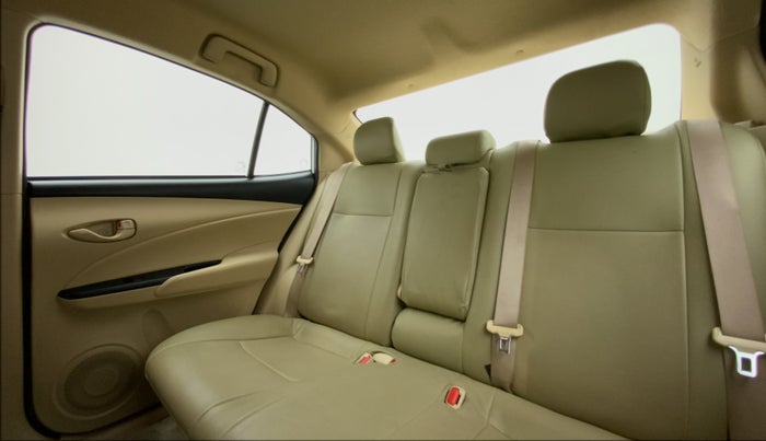 2018 Toyota YARIS J MT, Petrol, Manual, 49,147 km, Right Side Rear Door Cabin