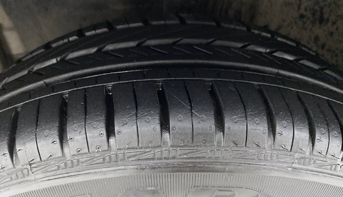 2018 Toyota YARIS J MT, Petrol, Manual, 49,147 km, Left Front Tyre Tread