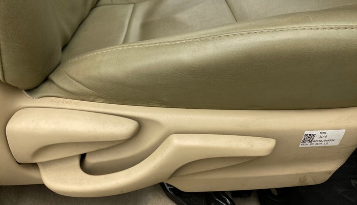 2018 Toyota YARIS J MT, Petrol, Manual, 49,147 km, Driver Side Adjustment Panel
