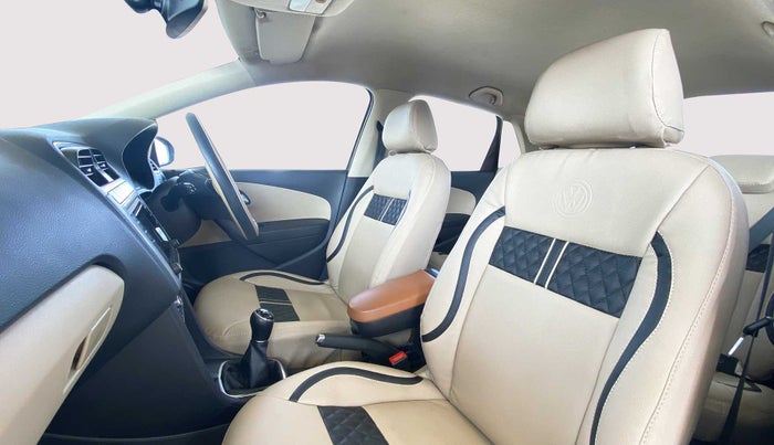 2016 Volkswagen Ameo HIGHLINE 1.2, Petrol, Manual, 59,361 km, Right Side Front Door Cabin