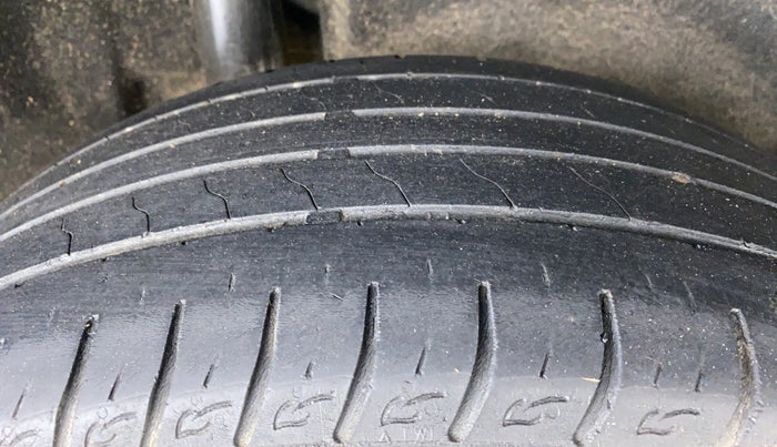 2019 Maruti Vitara Brezza ZDI, Diesel, Manual, 56,710 km, Right Rear Tyre Tread
