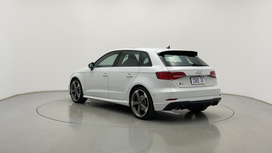 Left Back Diagonal (45- Degree) View