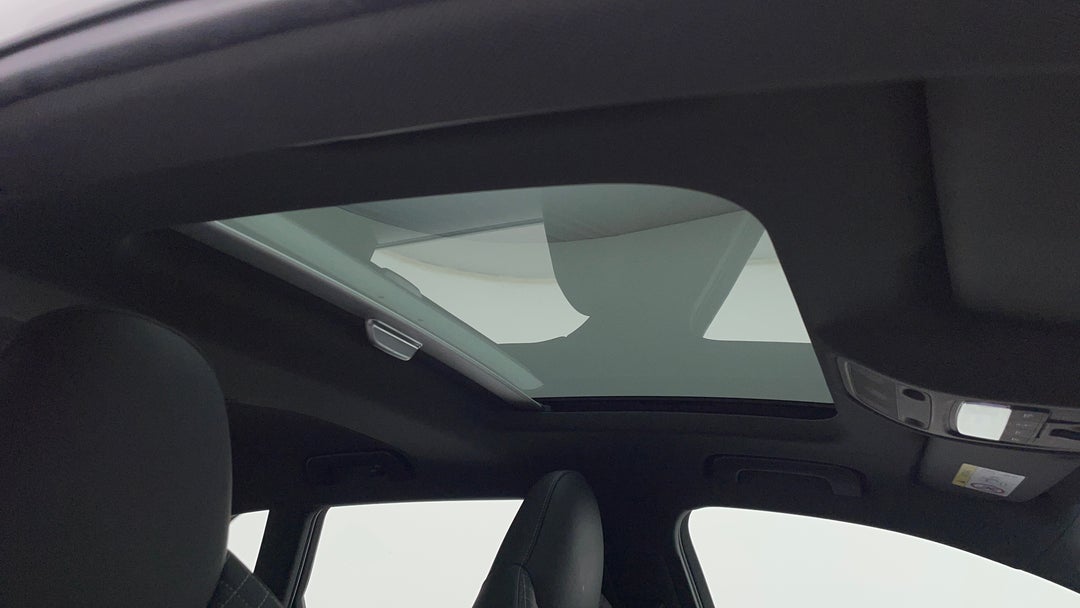 Interior Sunroof/Moonroof