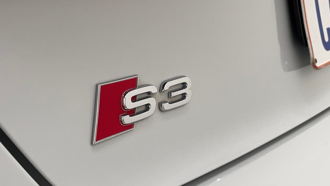 Badge (Boot Left Side)