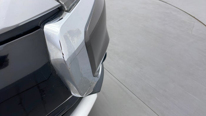 MITSUBISHI OUTLANDER-Grill Chrome Fade