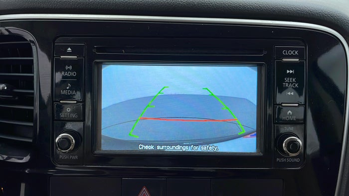 MITSUBISHI OUTLANDER-Parking Camera (Rear View)