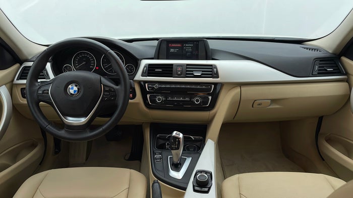 BMW 318I-Dashboard View