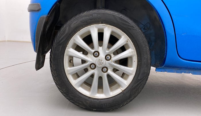 2013 Toyota Etios Liva V, Petrol, Manual, 86,000 km, Right Rear Wheel