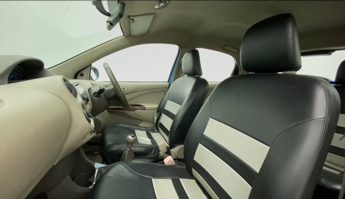 2013 Toyota Etios Liva V, Petrol, Manual, 86,000 km, Right Side Front Door Cabin