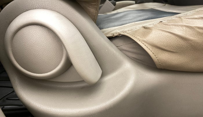 2011 Nissan Micra XV PETROL, Petrol, Manual, 41,154 km, Driver Side Adjustment Panel