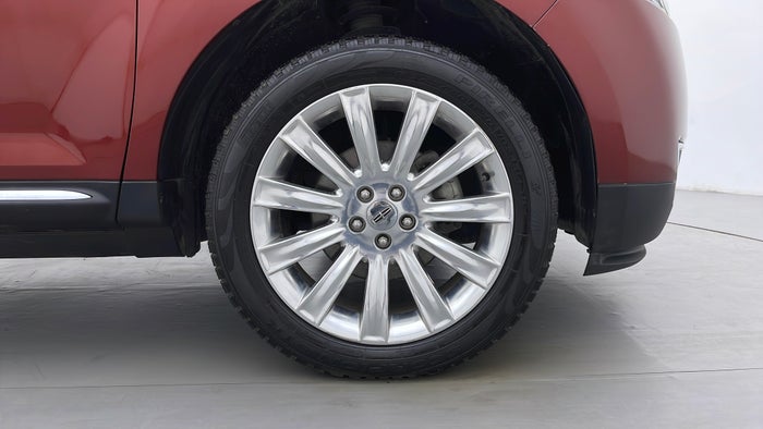 LINCOLN MKX-Right Front Tyre