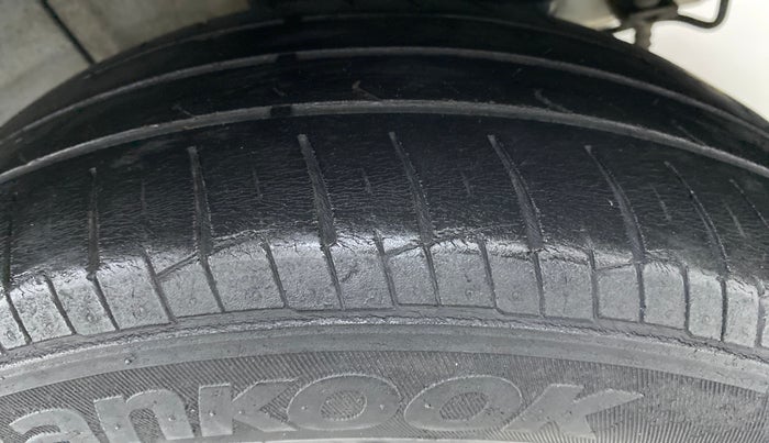 2018 Hyundai Grand i10 SPORTZ 1.2 KAPPA VTVT, Petrol, Manual, 69,483 km, Left Rear Tyre Tread