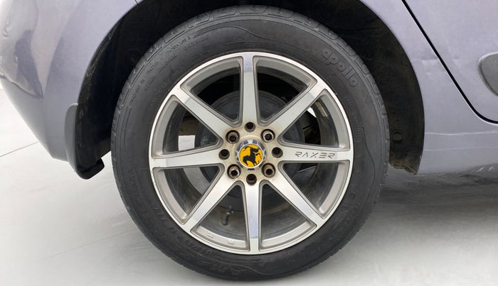 2018 Hyundai Grand i10 SPORTZ 1.2 KAPPA VTVT, CNG, Manual, 23,587 km, Right Rear Wheel