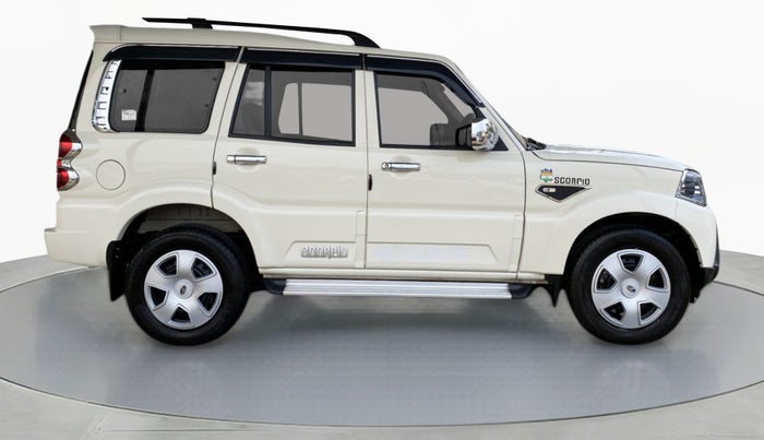 2022 Mahindra Scorpio S5, Diesel, Manual, 2,534 km, Right Side View