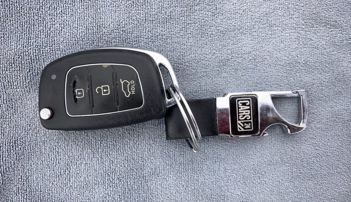 2014 Hyundai i20 MAGNA O 1.2, Petrol, Manual, 49,598 km, Key Close Up