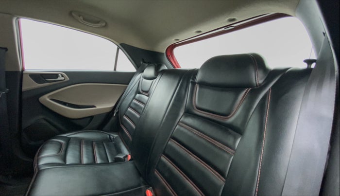 2015 Hyundai Elite i20 Sportz(O) 1.2 VTVT MT, Petrol, Manual, 42,063 km, Right Side Rear Door Cabin