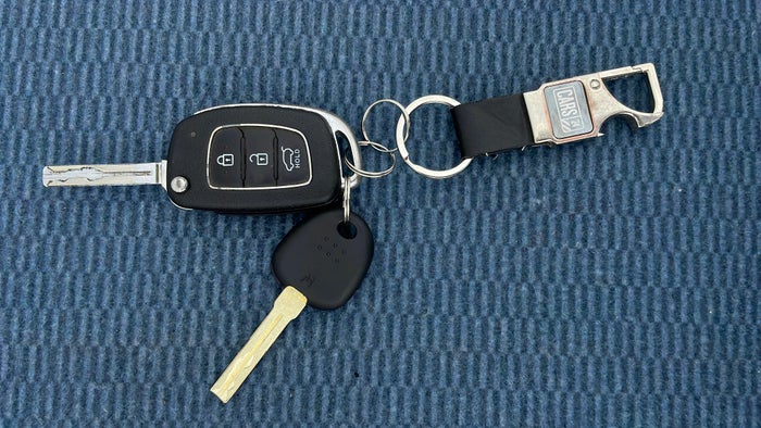 HYUNDAI TUCSON-Key Close-up