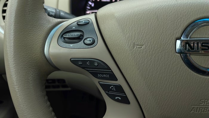 NISSAN PATHFINDER-Drivers Control