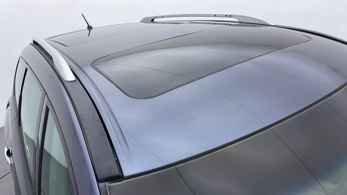 NISSAN PATHFINDER-Roof/Sunroof View