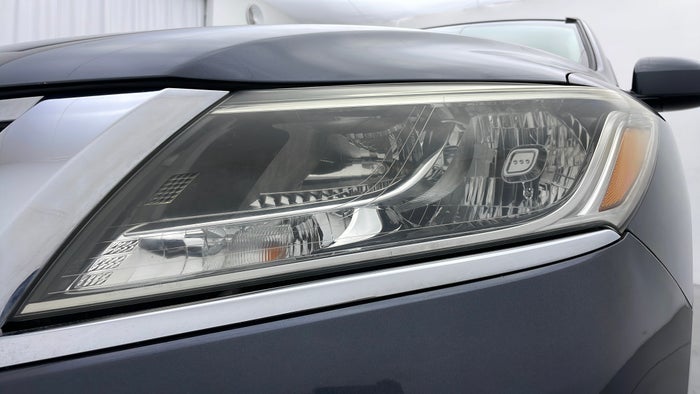 NISSAN PATHFINDER-Head Light LHS Fading