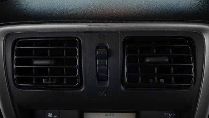 INFINITI QX60-Rear AC Vents