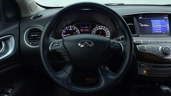INFINITI QX60-Steering Wheel Close-up